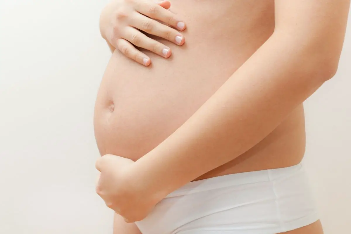 do-babies-pee-in-the-womb-bumps-to-baby