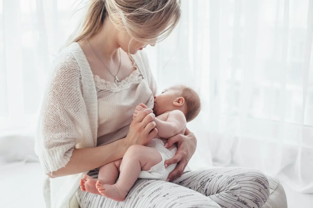 How Do You Know When Baby Is Cluster Feeding